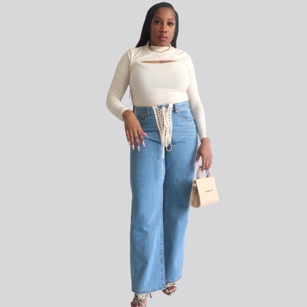 LACED UP HIGH-WAISTED JEANS